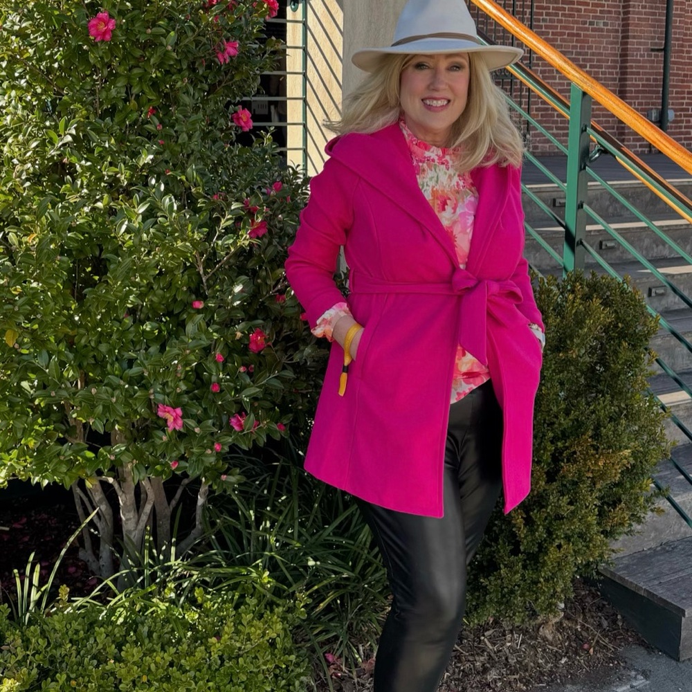 Pink Trench Coat with Classic Tailored Design